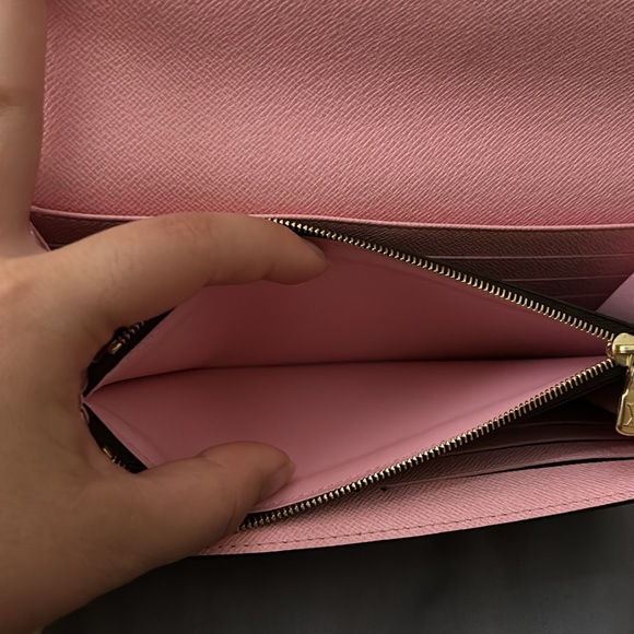 Louis Vuitton Limited Edition Sarah Wallet - Picture 5 of 10